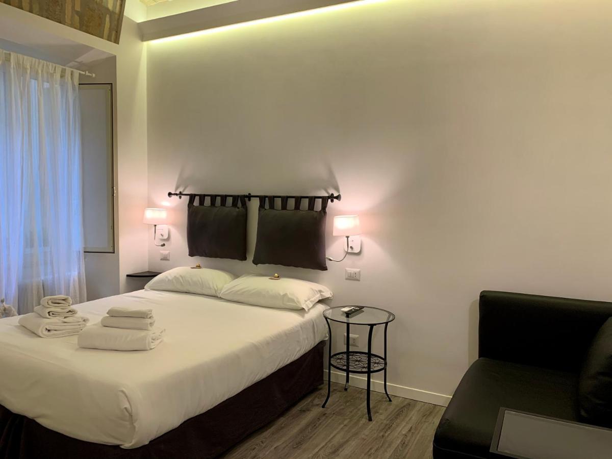 Luxury Rooms Near Colosseum روما المظهر الخارجي الصورة