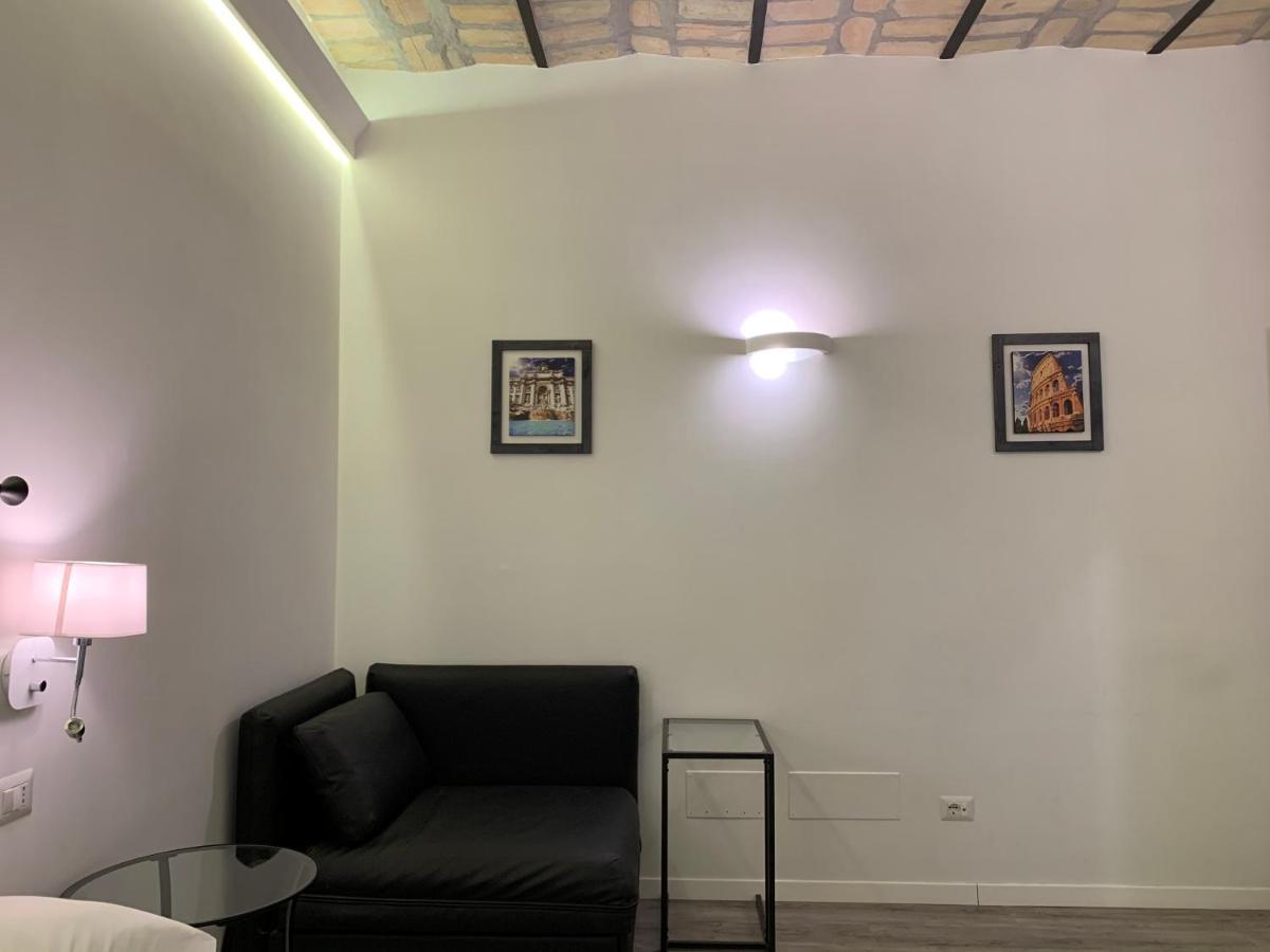 Luxury Rooms Near Colosseum روما المظهر الخارجي الصورة